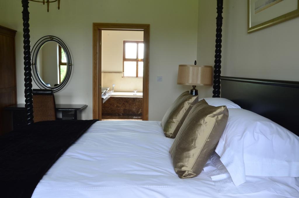 Llwyn Helyg Country House Guest House Carmarthen Phòng bức ảnh