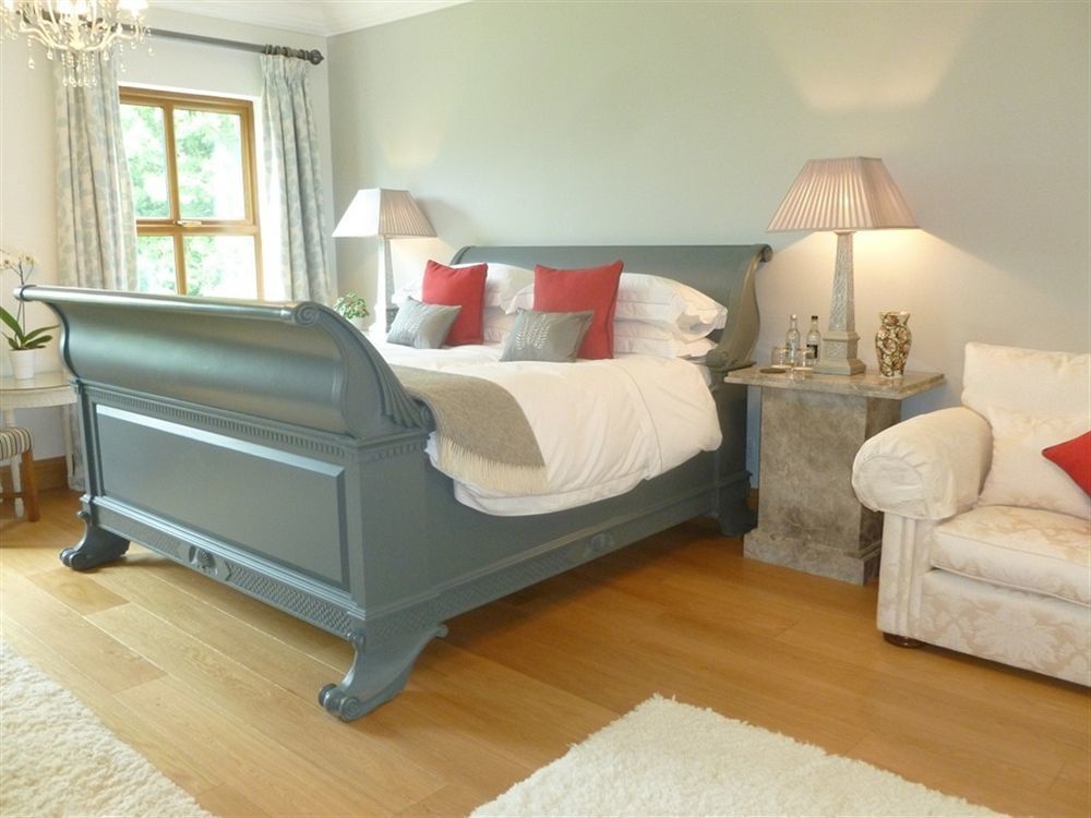 Llwyn Helyg Country House Guest House Carmarthen Ngoại thất bức ảnh